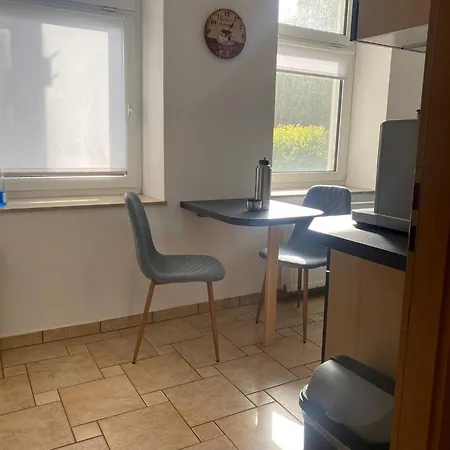Appartment Maxi 3 Personen, Zentrale Lage, Ruhige Nebenstrasse Dessau-Rosslau Extérieur photo