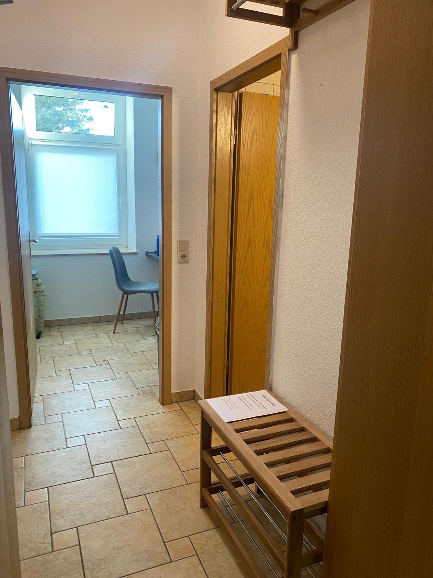 Maxi 3 Personen, Zentrale Lage, Ruhige Nebenstrasse Appartement