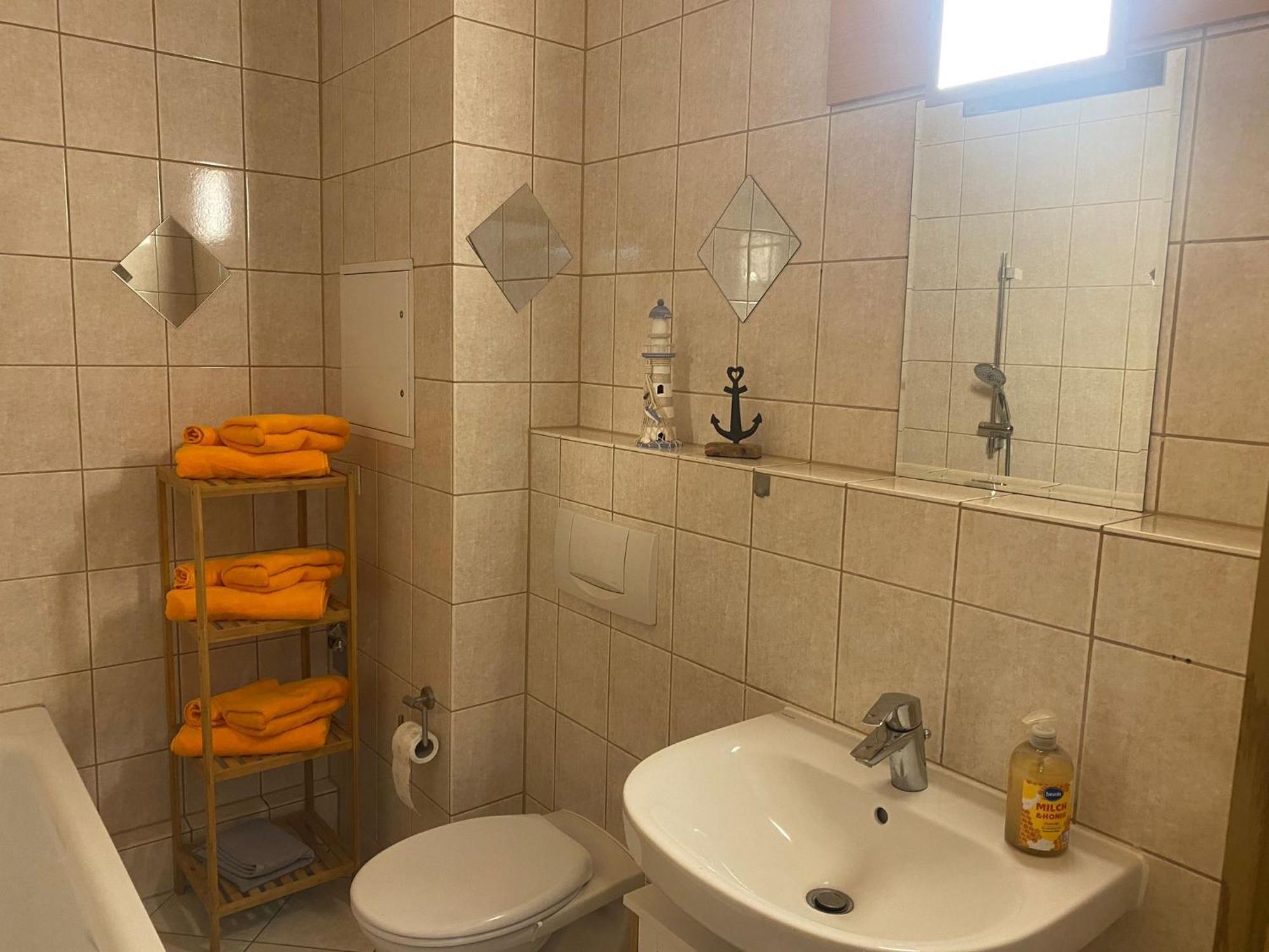 Maxi 3 Personen, Zentrale Lage, Ruhige Nebenstrasse Appartement *